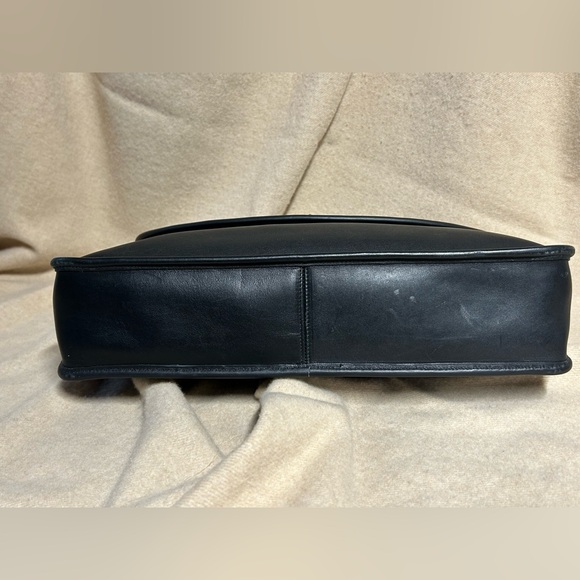 Coach - Vintage Lexington Briefcase - Picture 9 of 15